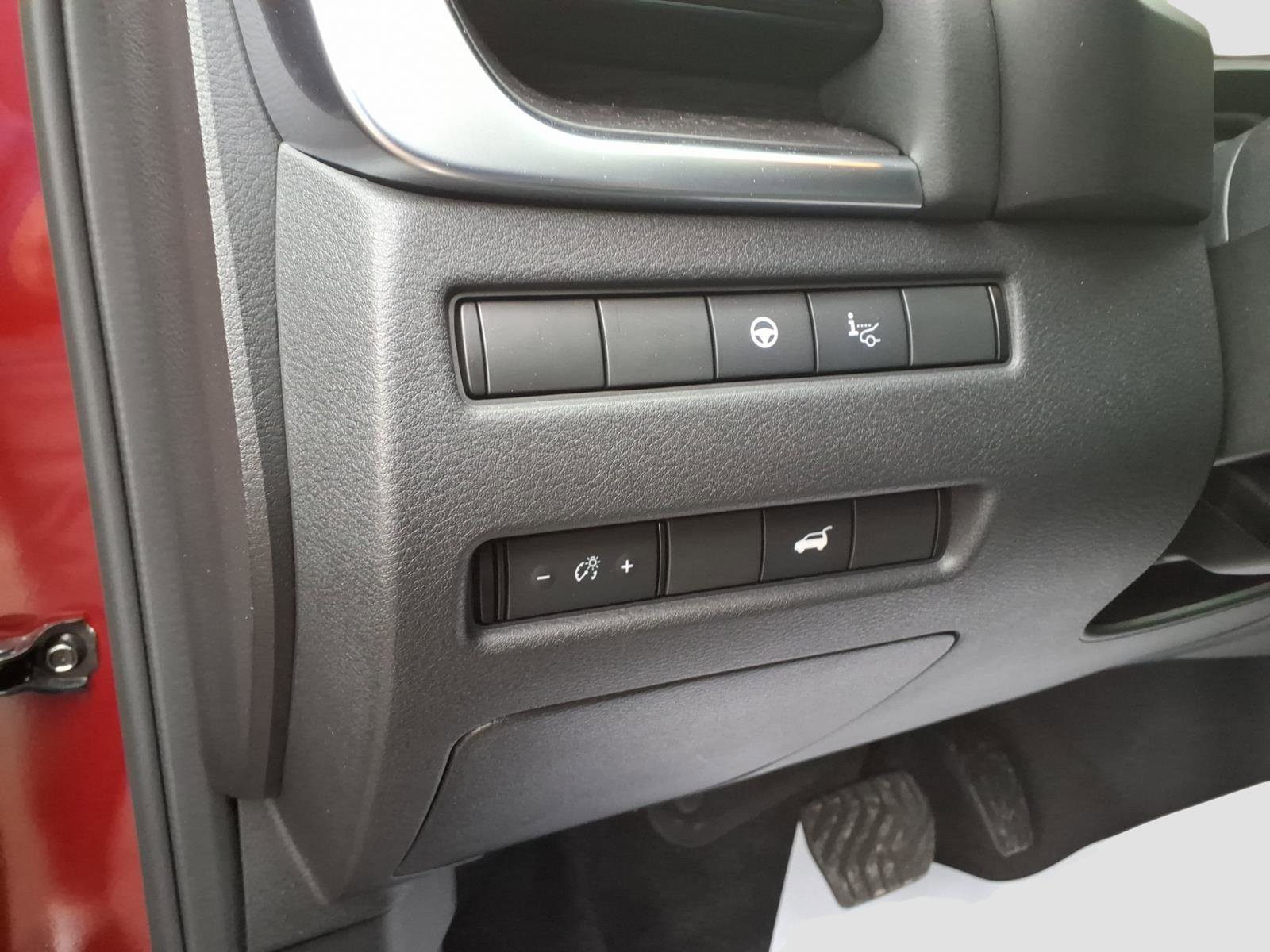 Certified 2021 Nissan Rogue Platinum image 19