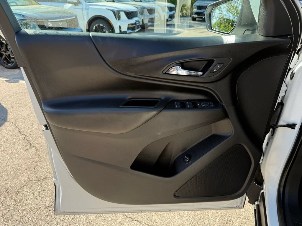 Used 2019 Chevrolet Equinox LT FWD image 6