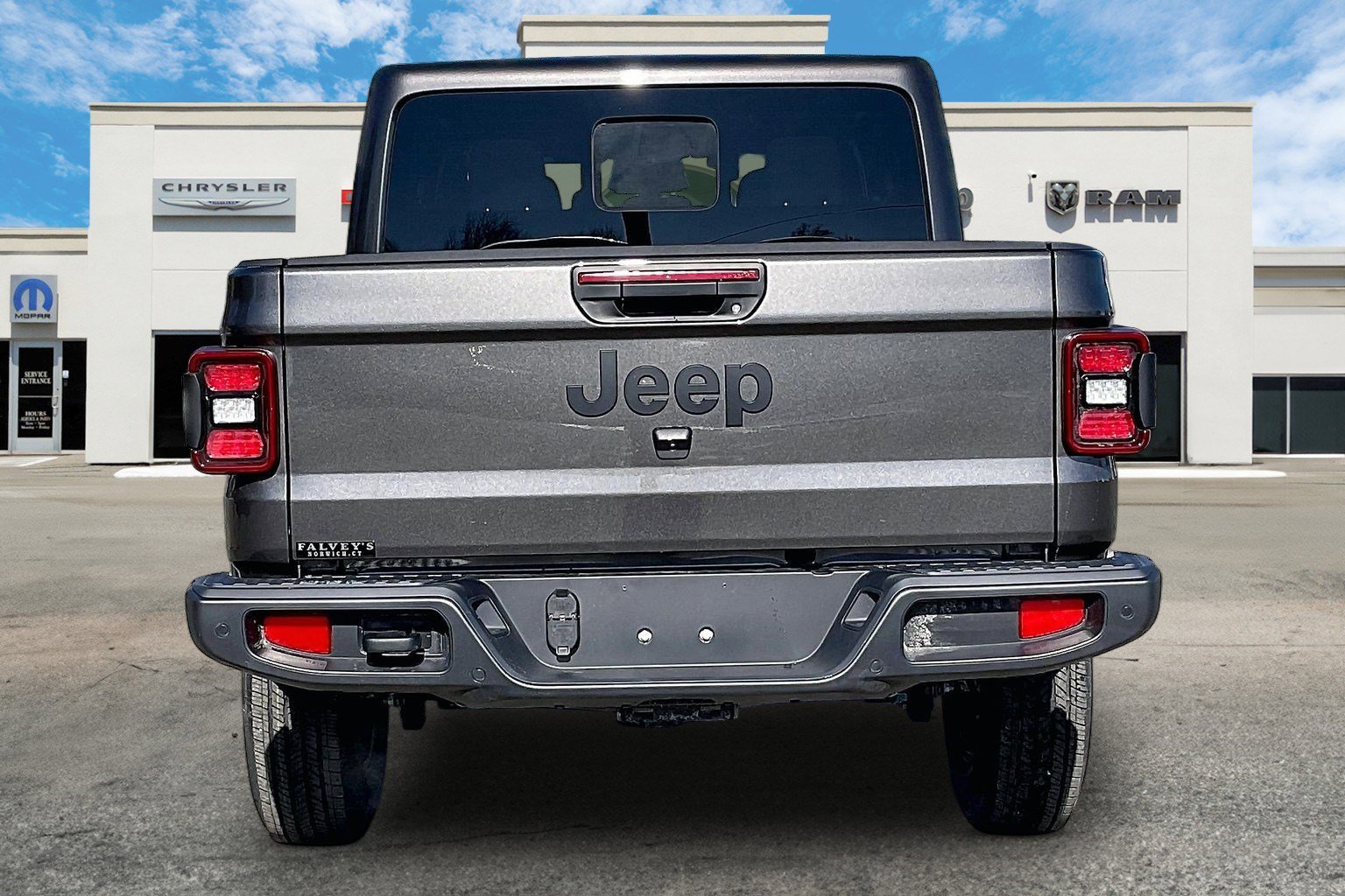 New 2026 Jeep Gladiator Sport AWD/4WD image 4