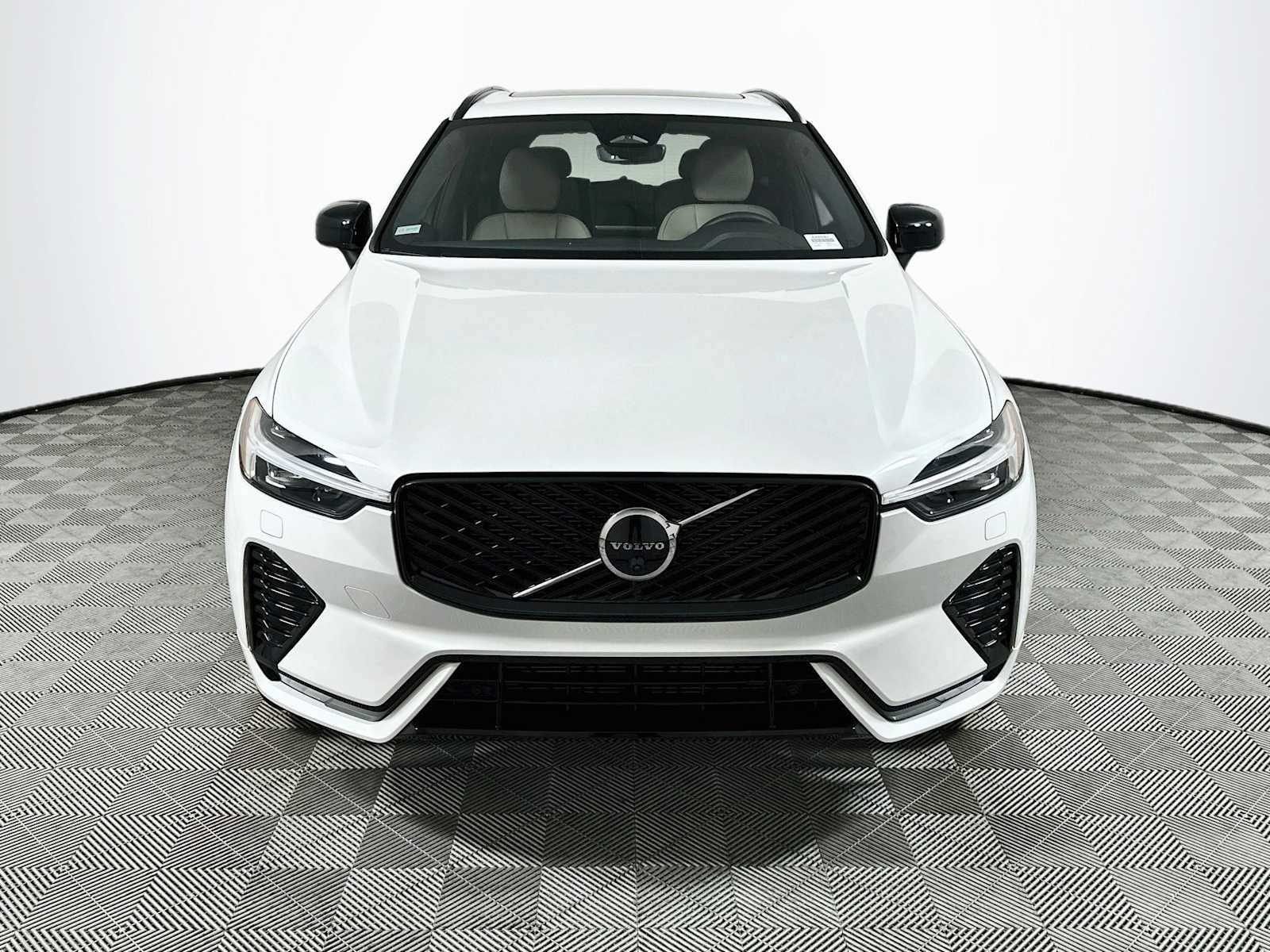 New 2026 Volvo XC60 B5 Plus w/ Protection Package Premier AWD/4WD image 2