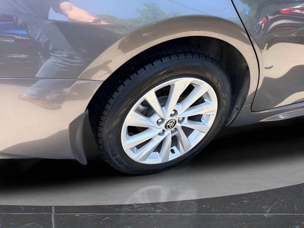 Used 2024 Toyota Camry SE FWD image 13