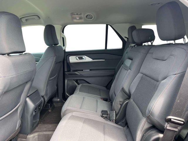 Used 2026 Ford Explorer Active AWD/4WD image 16