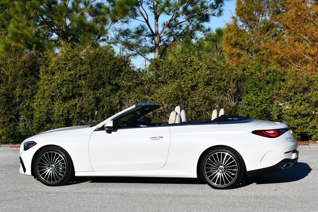 Used 2025 Mercedes-Benz CLE 300 4MATIC Cabriolet image 36