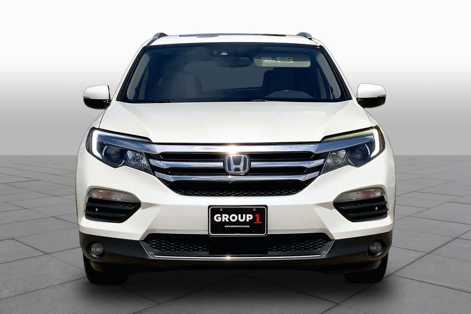 Used 2016 Honda Pilot Elite image 4