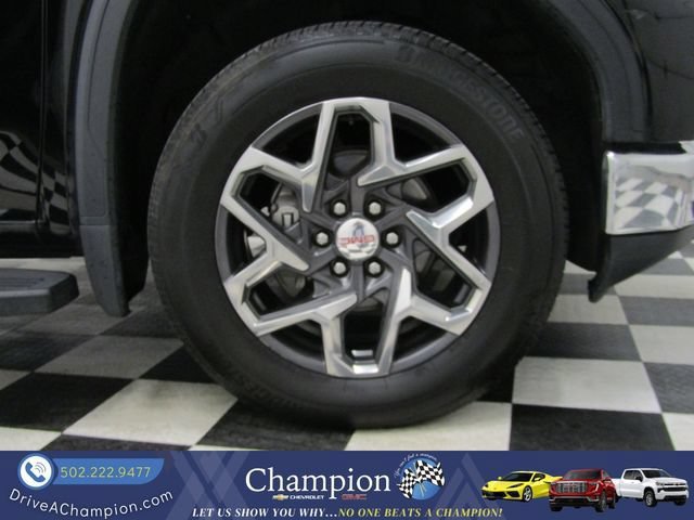 Used 2023 GMC Sierra 1500 SLT w/ SLT Premium Package AWD/4WD image 3