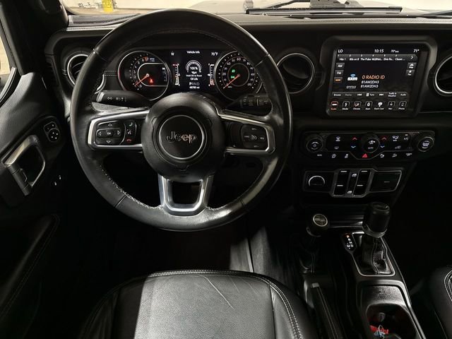Used 2018 Jeep Wrangler Unlimited Sahara AWD/4WD image 11