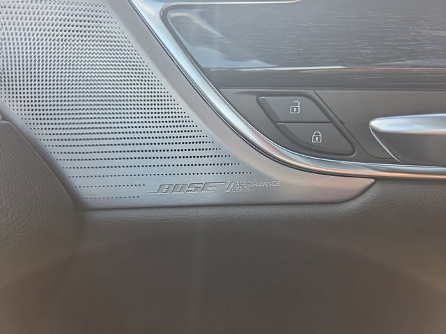 Certified 2022 Cadillac XT5 Premium Luxury AWD/4WD image 23
