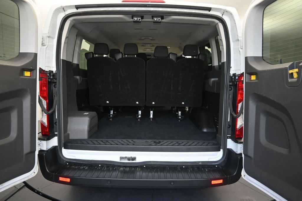 Used 2024 Ford Transit 350 XLT RWD image 11