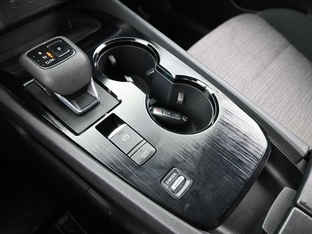 Used 2021 Nissan Rogue S image 23