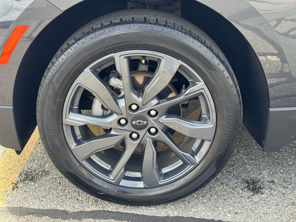 Used 2022 Chevrolet Equinox RS w/ RS Leather Package image 10