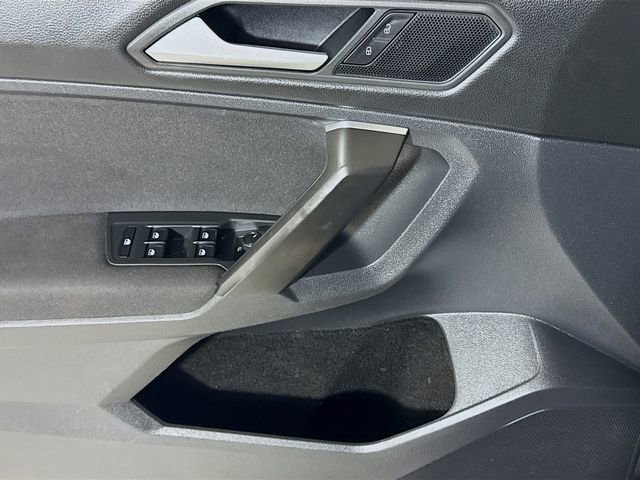 Used 2021 Volkswagen Tiguan S image 15