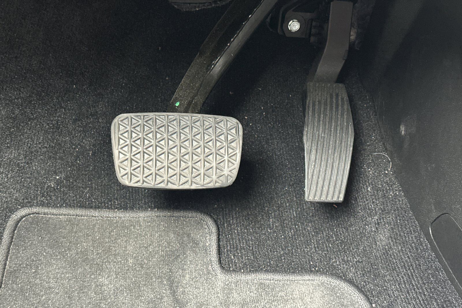 Used 2025 Chevrolet Equinox EV LT w/ Convenience Package FWD image 40