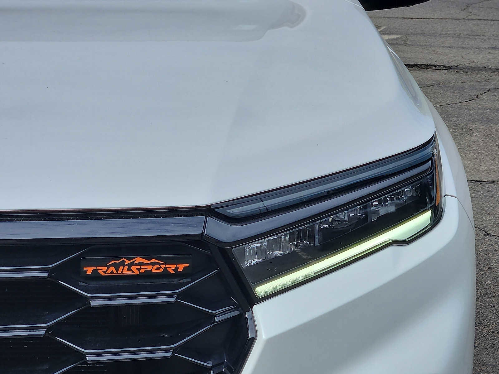 Certified 2023 Honda Pilot TrailSport image 9