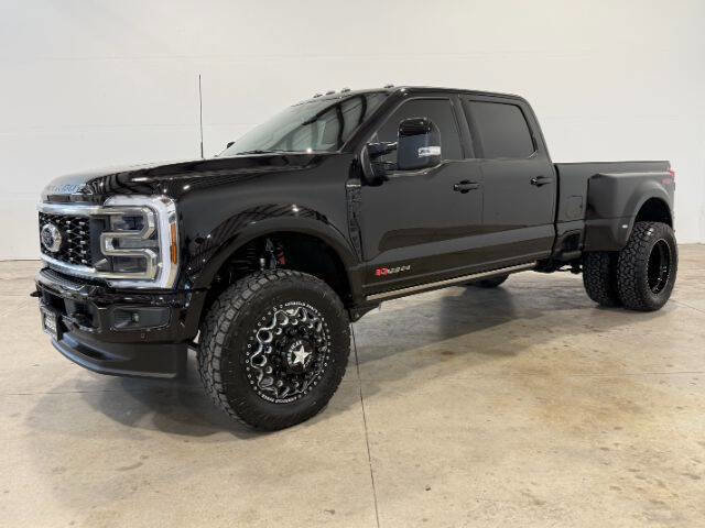 Used 2026 Ford F450 Platinum w/ FX4 Off-Road Package image 1