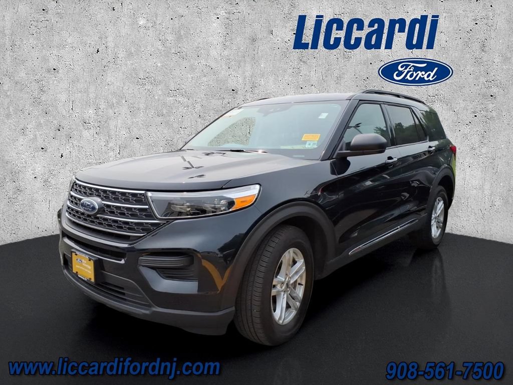 Certified 2024 Ford Explorer XLT w/ Class IV Trailer Tow Package AWD/4WD image 3