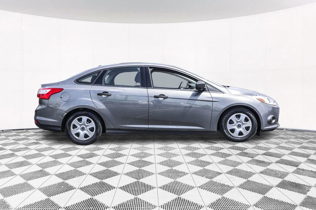 Used 2014 Ford Focus S FWD image 9
