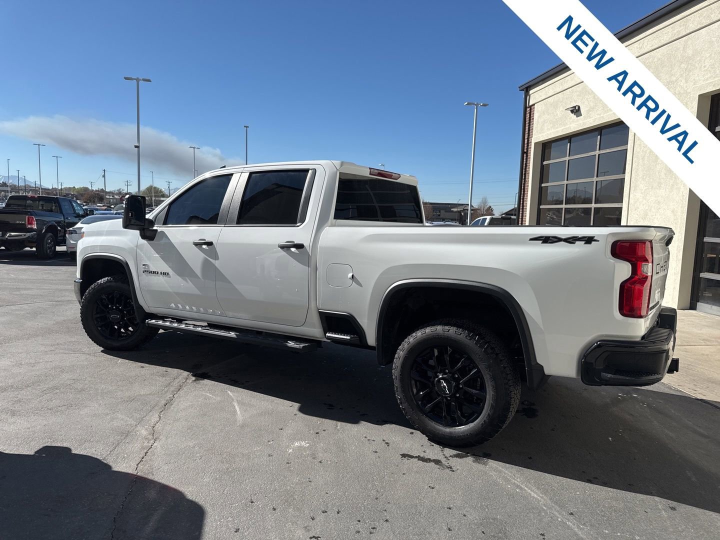 Used 2025 Chevrolet Silverado 2500 Custom w/ Custom Value Package image 4