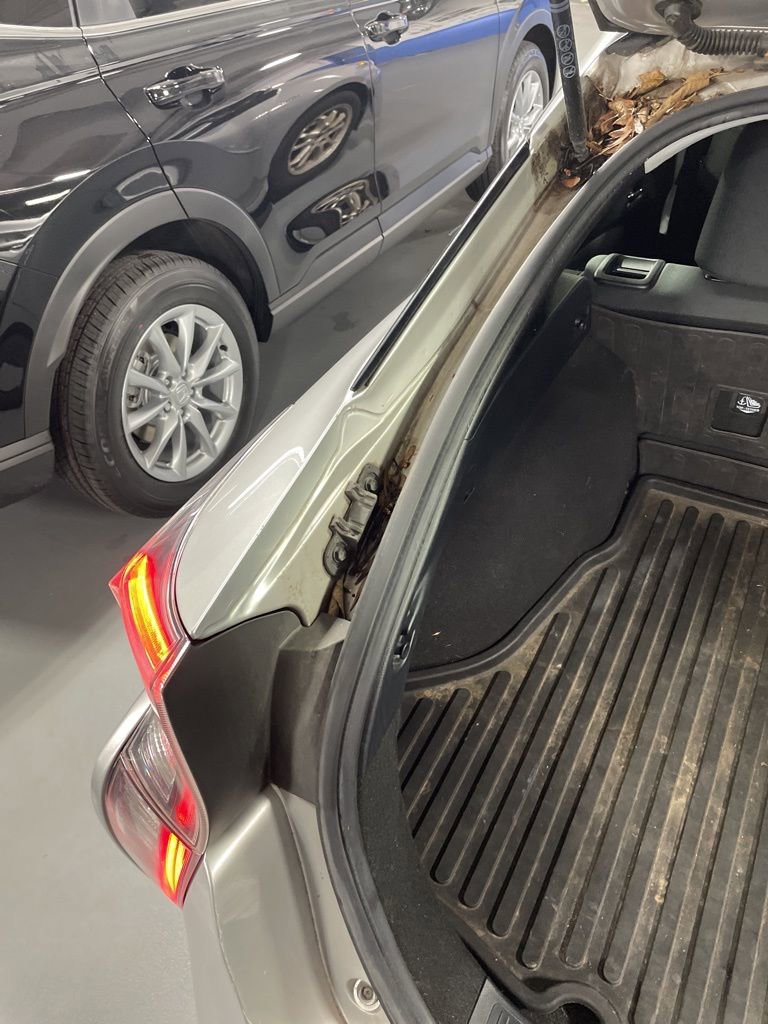 Used 2016 Toyota Prius Three w/ Protection Package FWD image 16