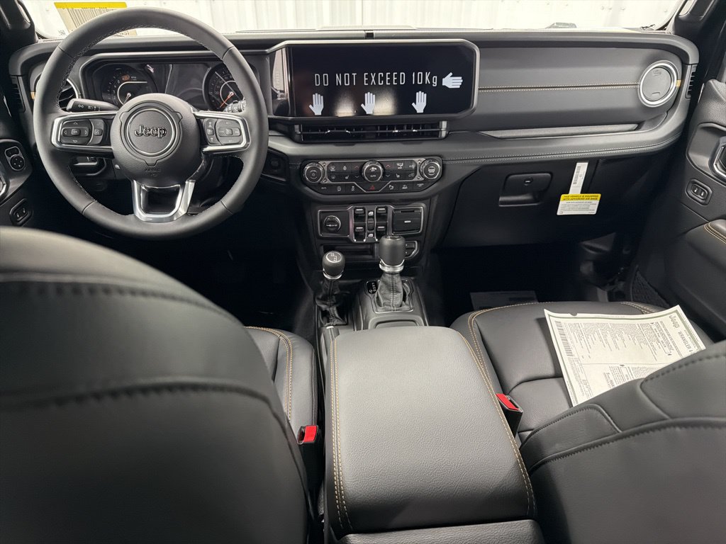 New 2026 Jeep Wrangler Unlimited Sahara AWD/4WD image 15