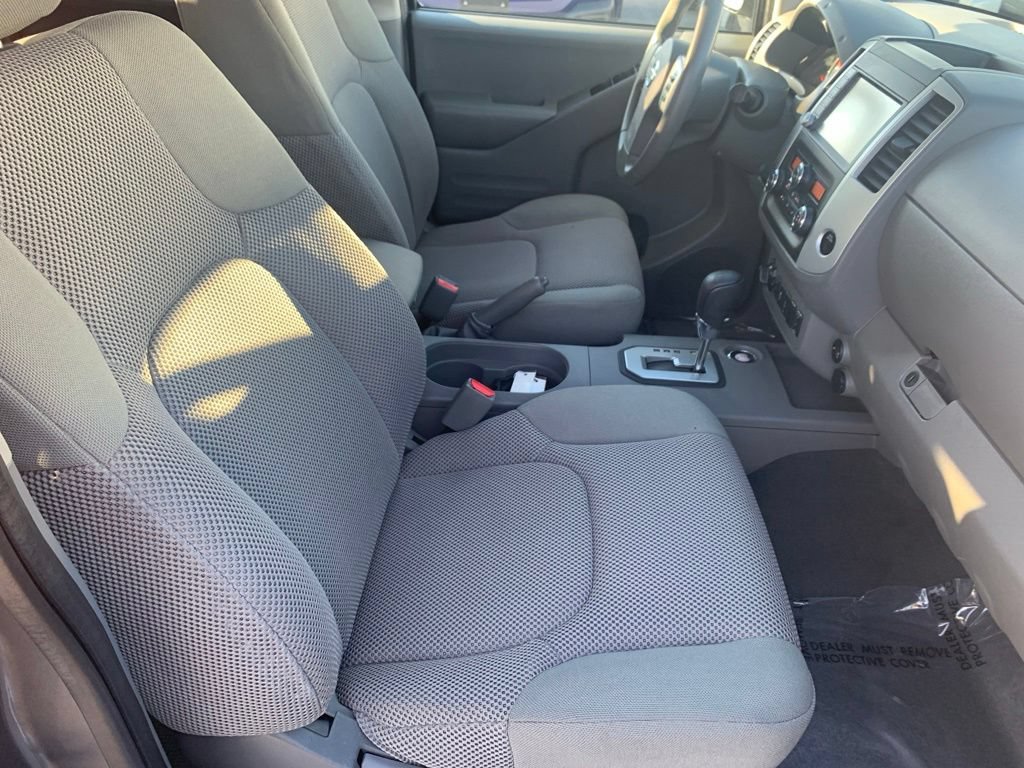 Used 2021 Nissan Frontier SV w/ Midnight Edition Floor Mats AWD/4WD image 22