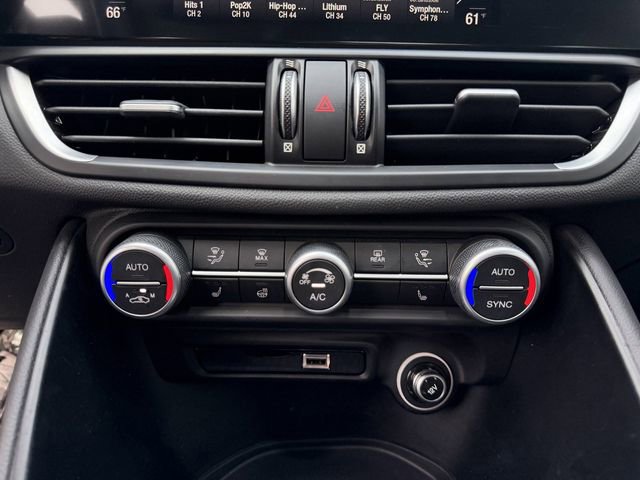Used 2023 Alfa Romeo Giulia Sprint image 19