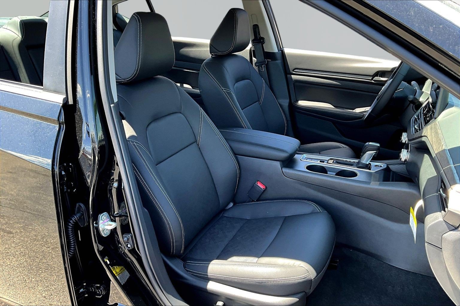New 2026 Nissan Altima 2.5 SV w/ SV Premium Package FWD image 19
