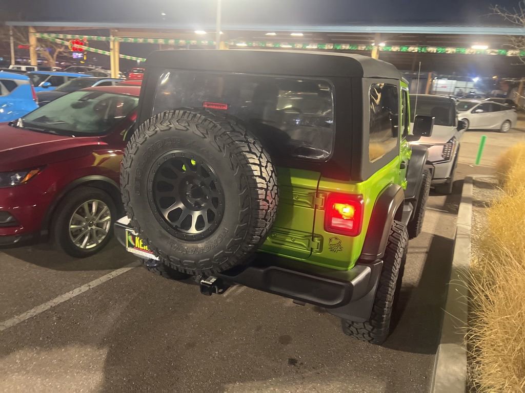 Used 2018 Jeep Wrangler Sport image 7