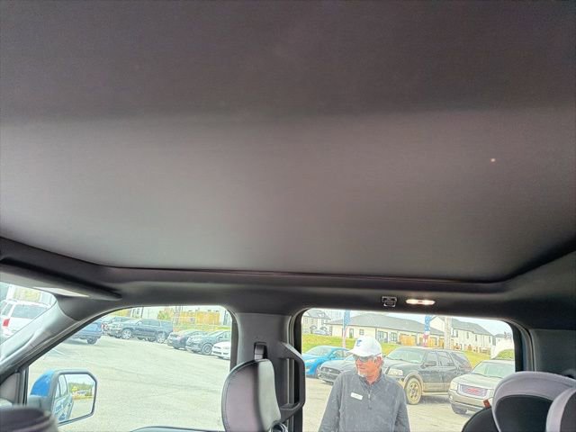 Used 2019 Ford F150 Raptor w/ Equipment Group 802A Luxury image 17