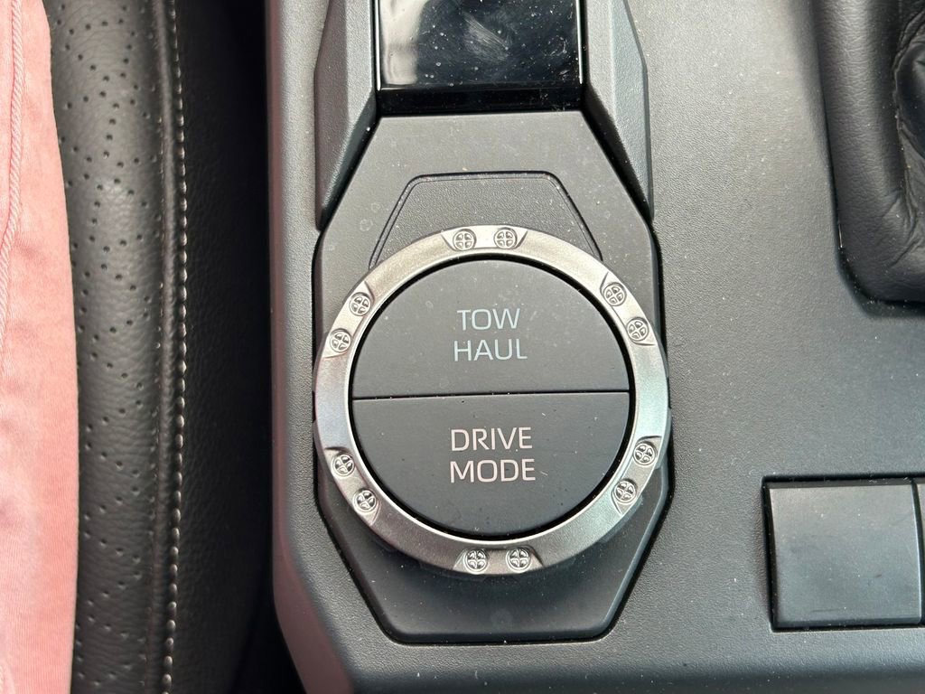 Used 2025 Toyota 4Runner SR5 RWD image 30
