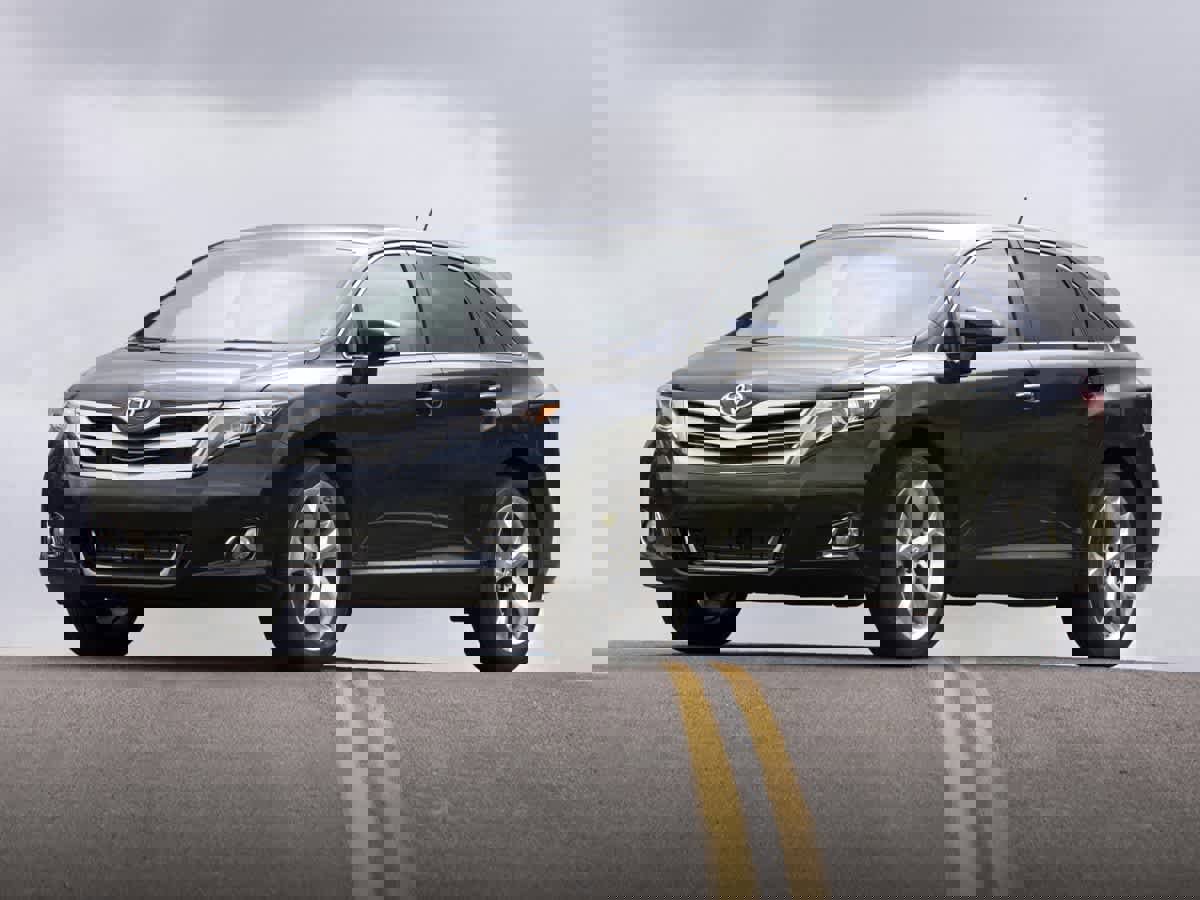 Used 2013 Toyota Venza XLE image 1