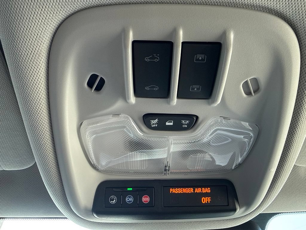 Used 2025 Chevrolet TrailBlazer LT w/ Convenience Package AWD/4WD image 34
