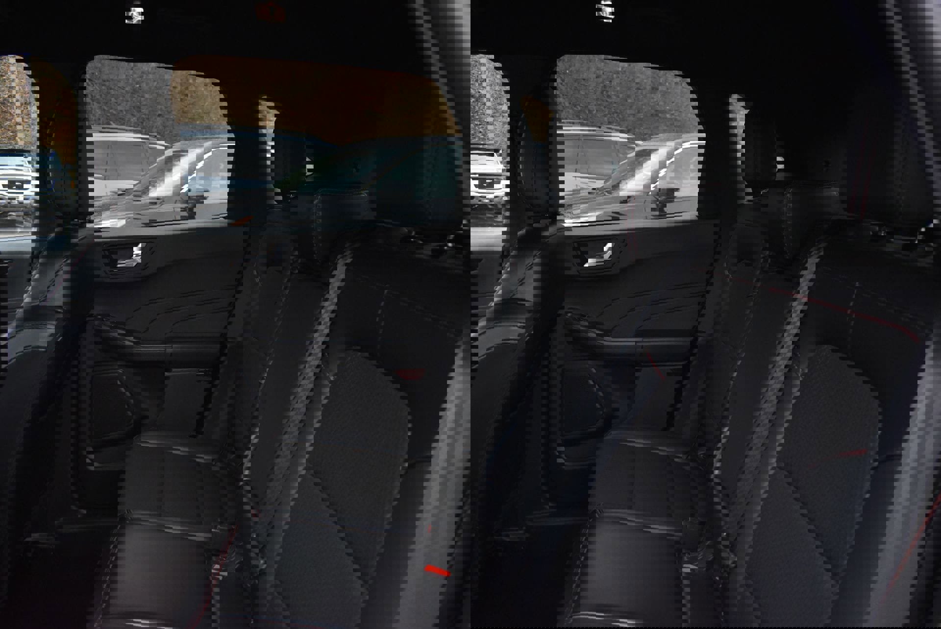 Used 2025 Ford Escape ST-Line Select image 16