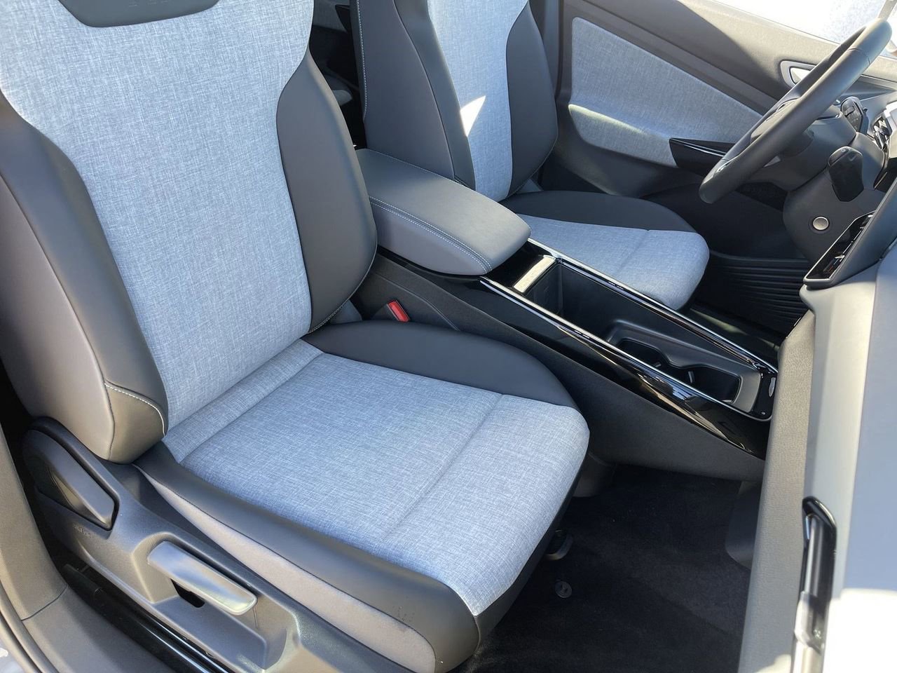 New 2026 Volkswagen ID.4 Pro image 7