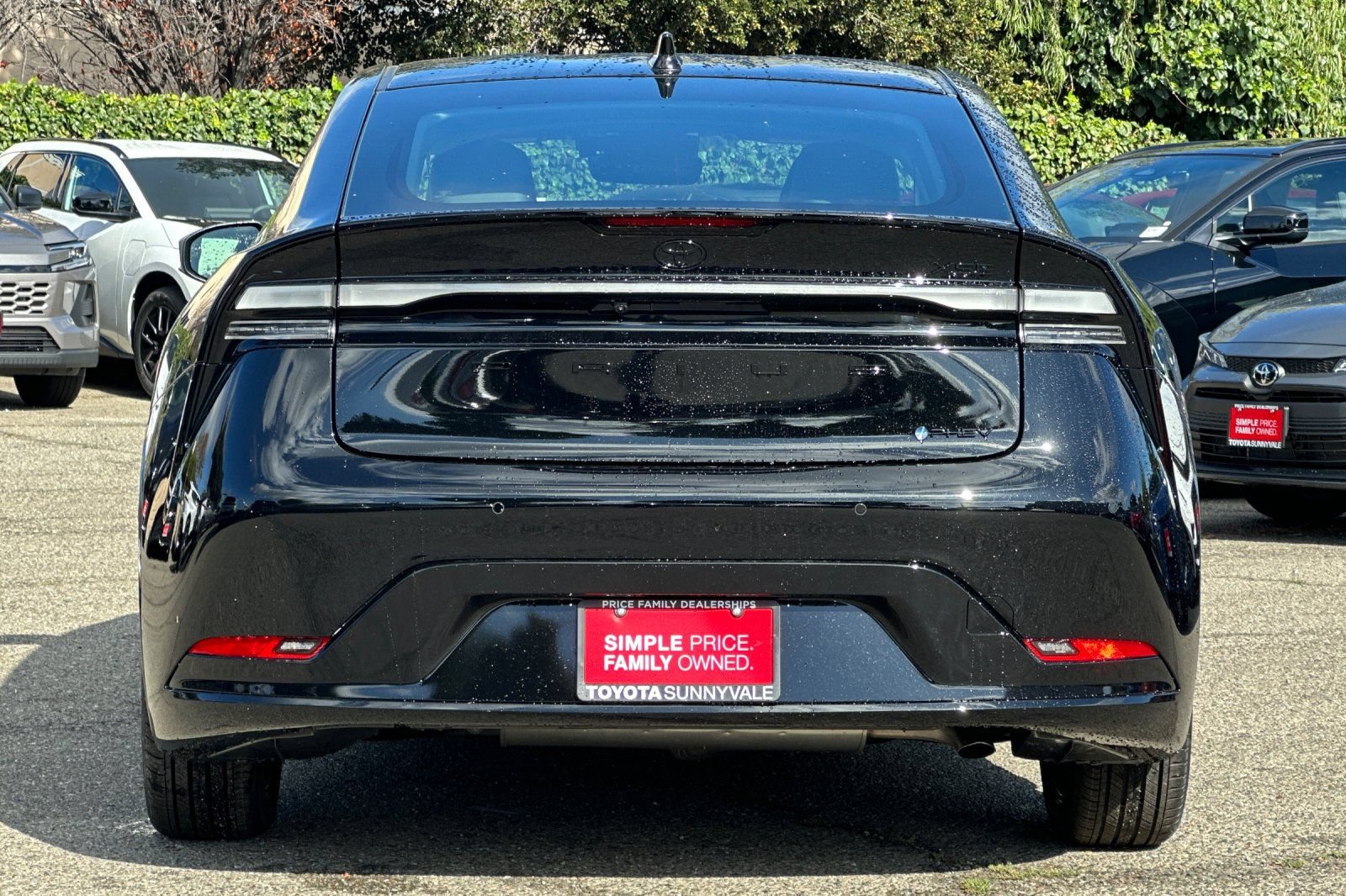 New 2027 Toyota Prius Plug-In Hybrid FWD image 8