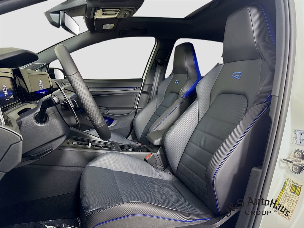 Used 2022 Volkswagen Golf R image 11
