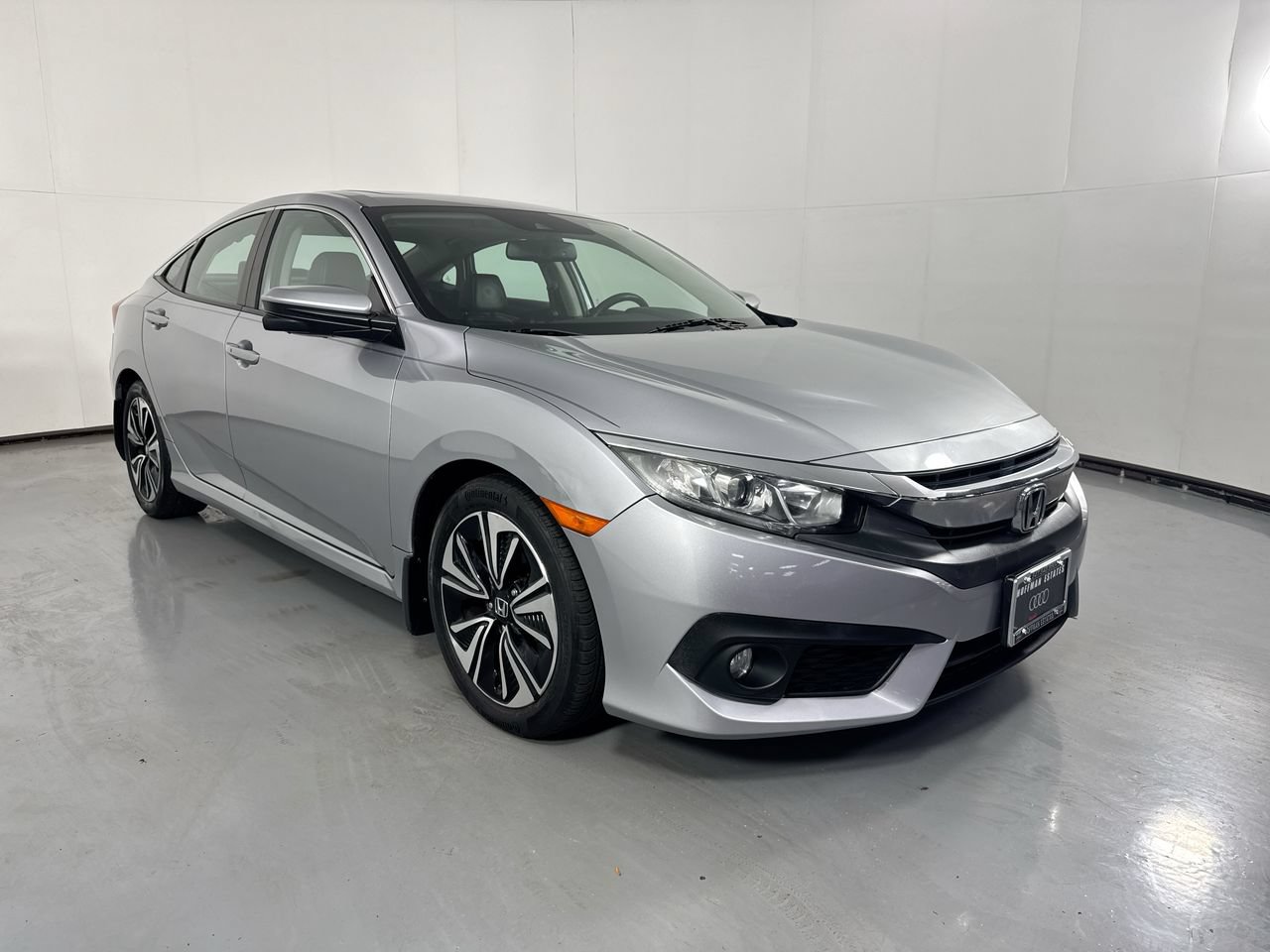 Used 2016 Honda Civic EX-L image 3