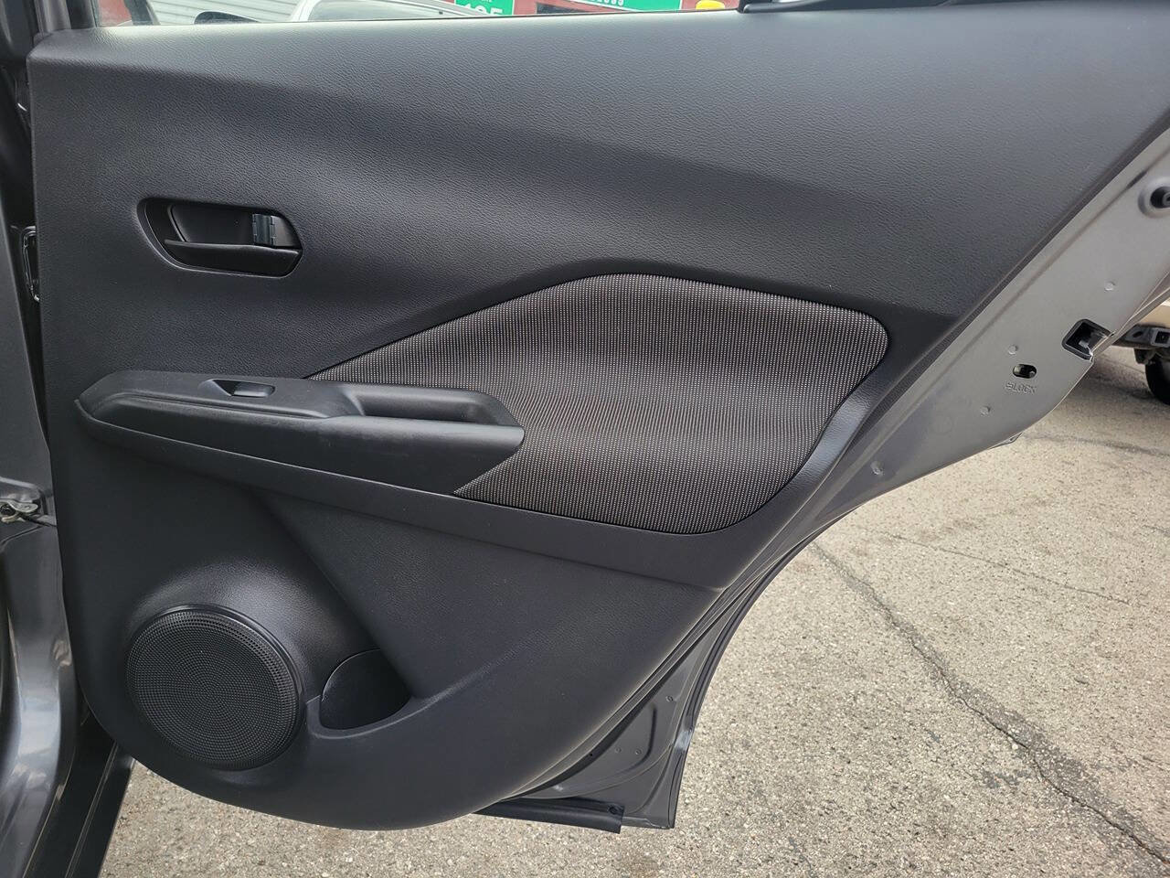 Used 2019 Nissan Kicks S FWD image 33