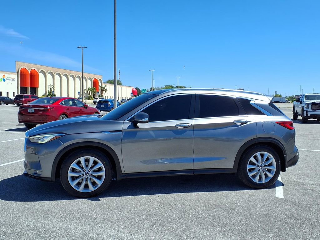 Used 2019 INFINITI QX50 Luxe w/ Cargo Package FWD image 4