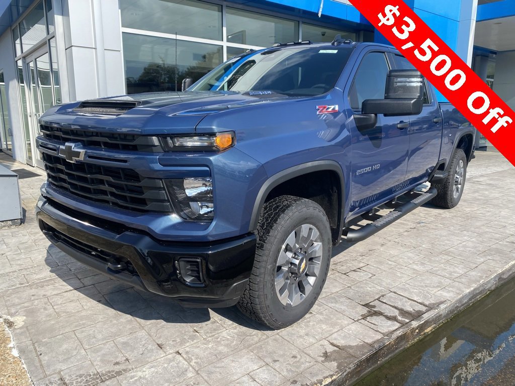 New 2025 Chevrolet Silverado 2500 Custom w/ Z71 Off-Road Package