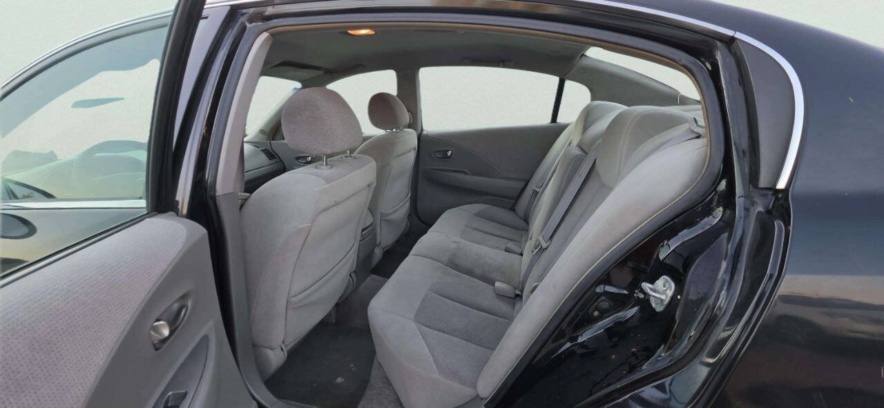 Used 2004 Nissan Altima 2.5 S FWD image 7