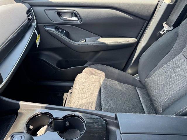 Certified 2026 Nissan Rogue SV FWD image 13