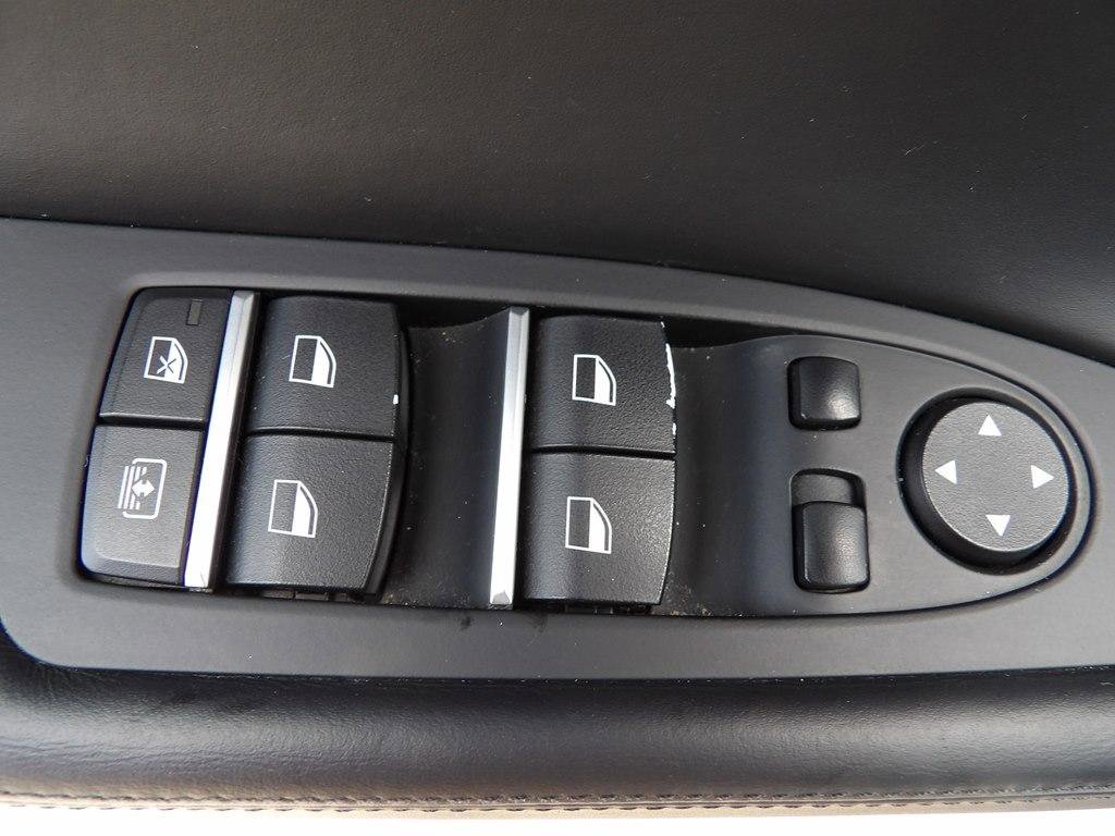 Used 2015 BMW 750Li RWD image 10