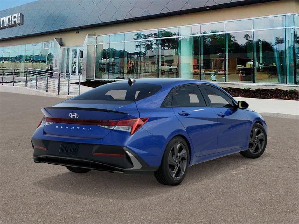 New 2026 Hyundai Elantra Sport FWD image 4