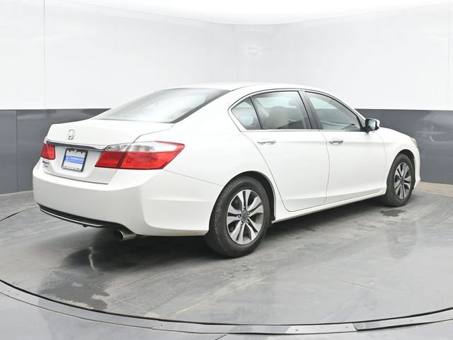 Used 2015 Honda Accord LX image 10