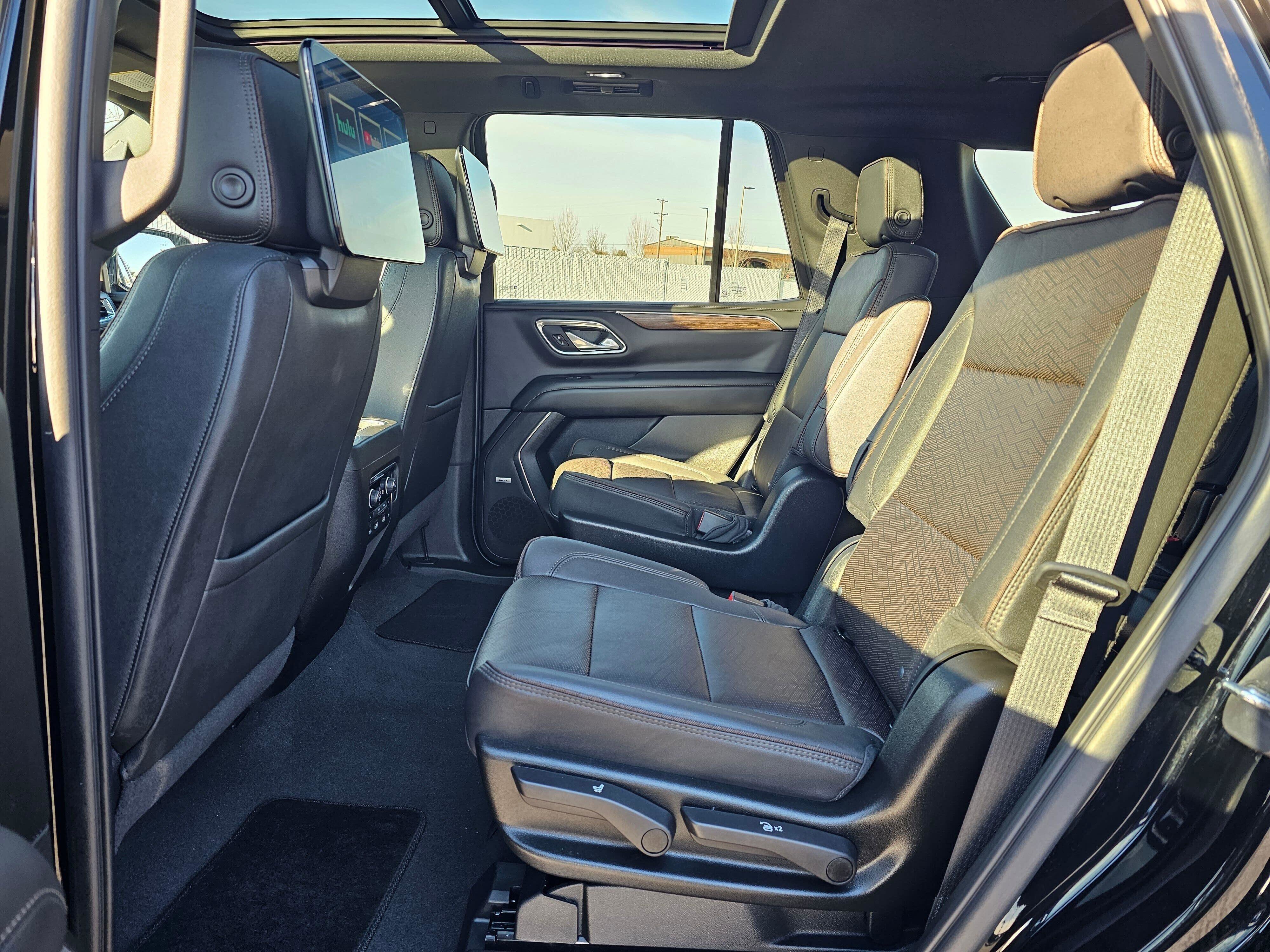 Used 2023 Chevrolet Tahoe High Country w/ Premium Package 2 image 13