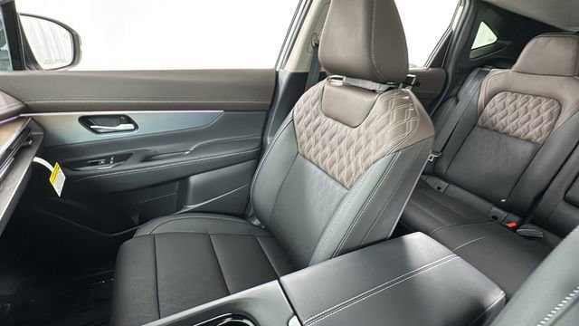 New 2026 Nissan Murano Platinum w/ Cargo Package AWD/4WD image 13