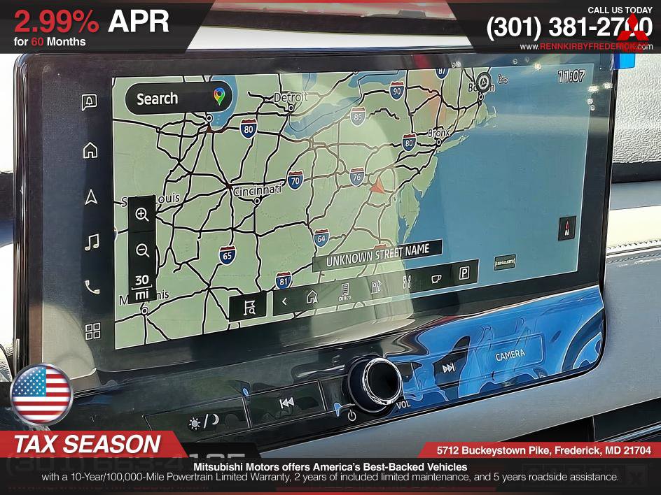 Used 2025 Mitsubishi Outlander SE image 12