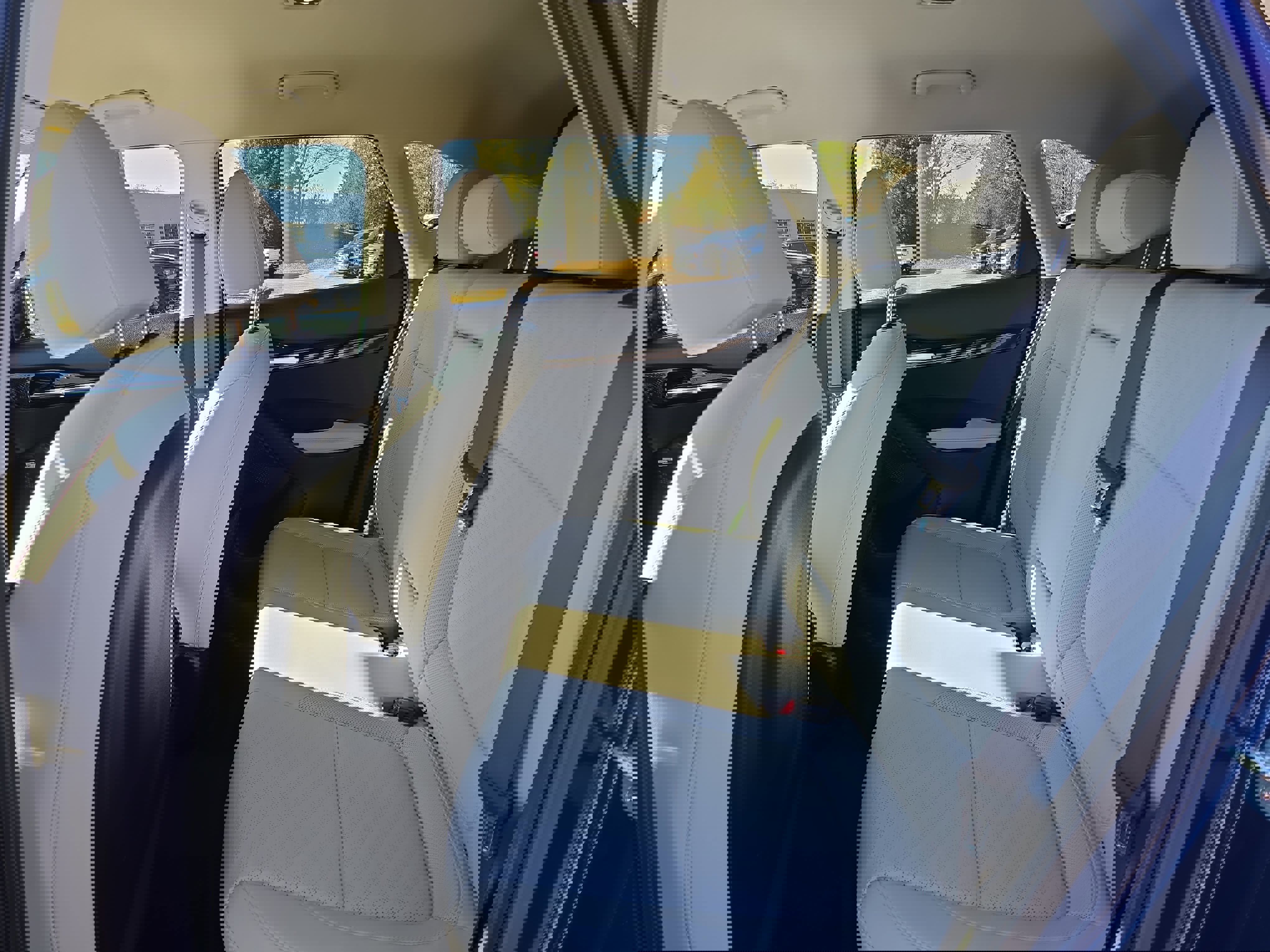 Used 2023 Kia Seltos SX image 13