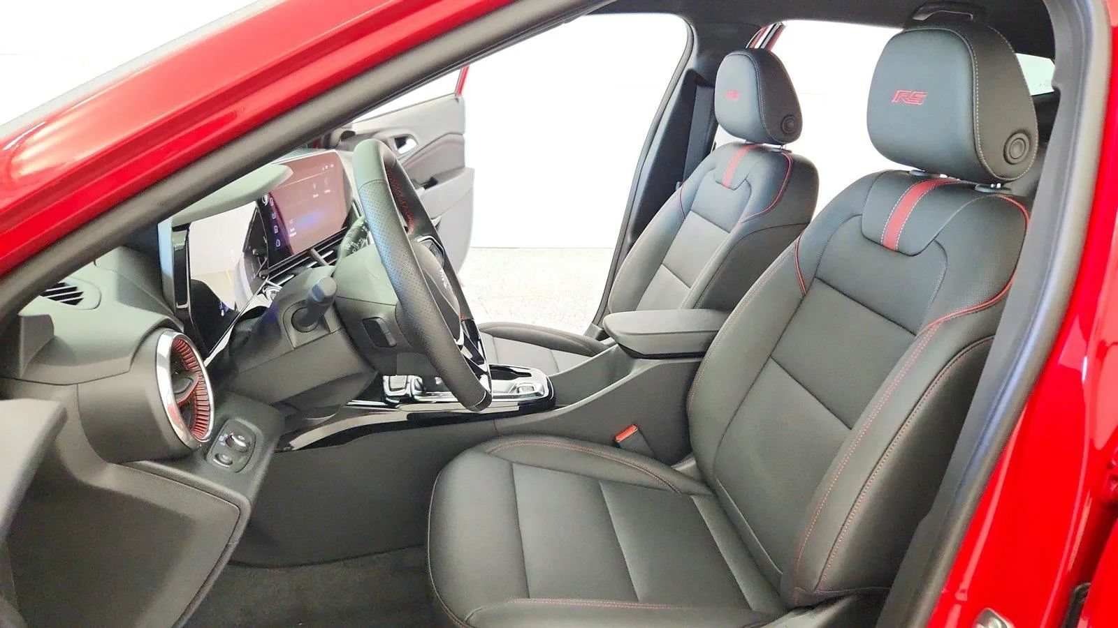 New 2026 Chevrolet Trax RS w/ Driver Confidence Package FWD image 20