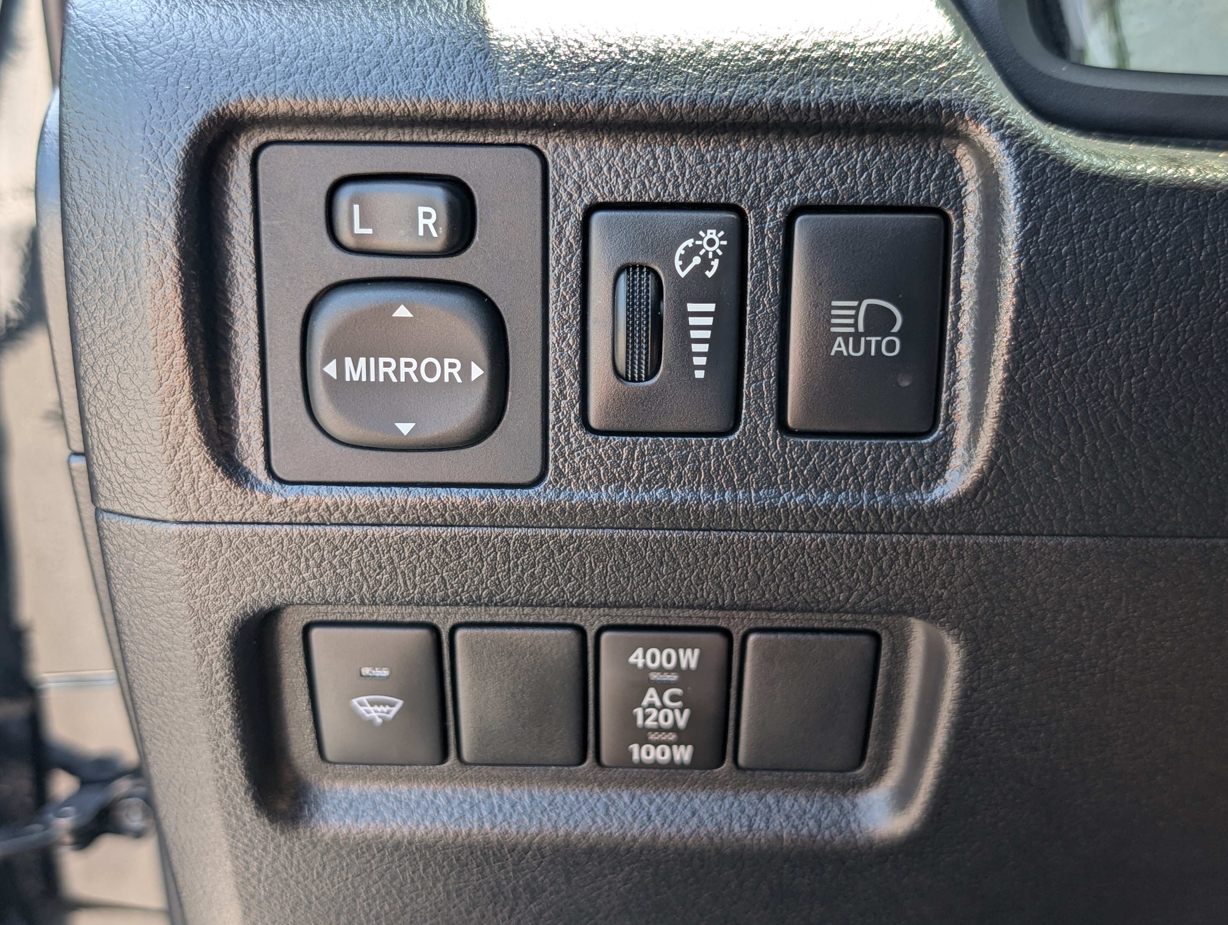 Used 2021 Toyota 4Runner Limited AWD/4WD image 22